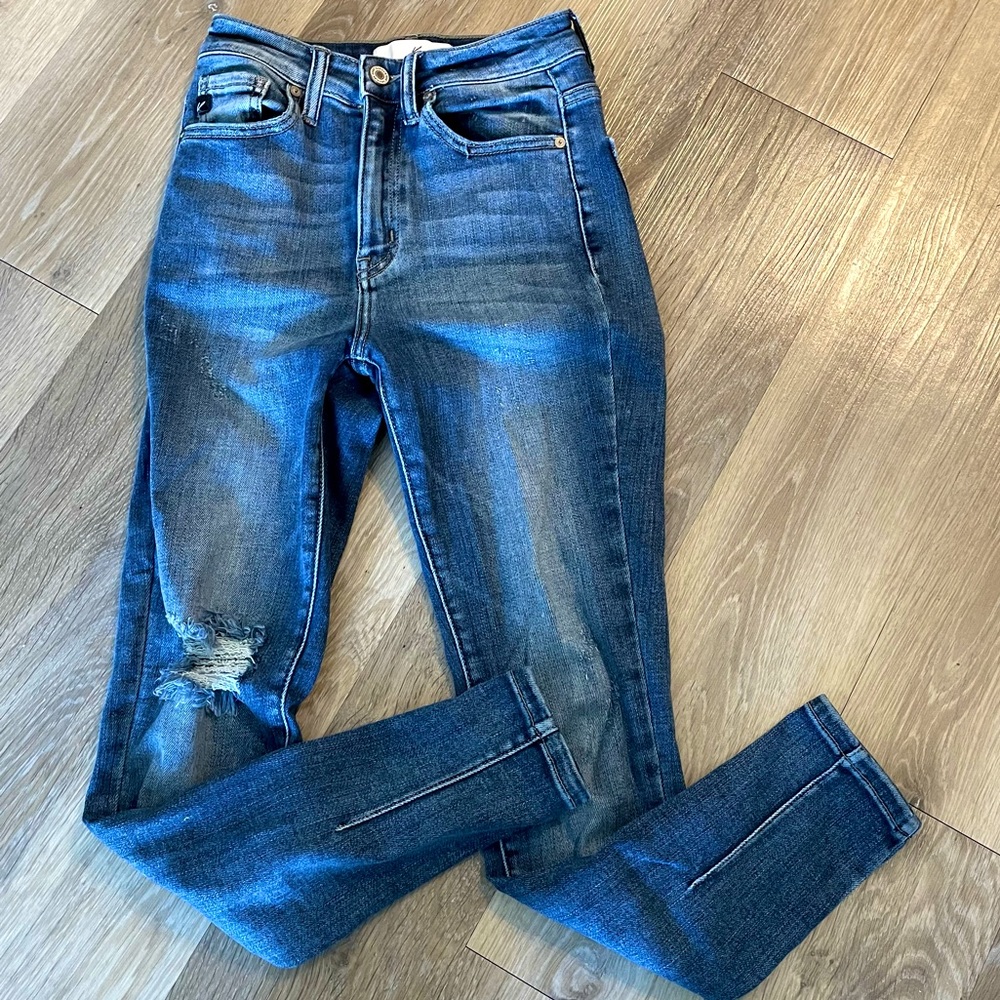 KanCan high-waisted Distressed Denim Jeans - Size 24
